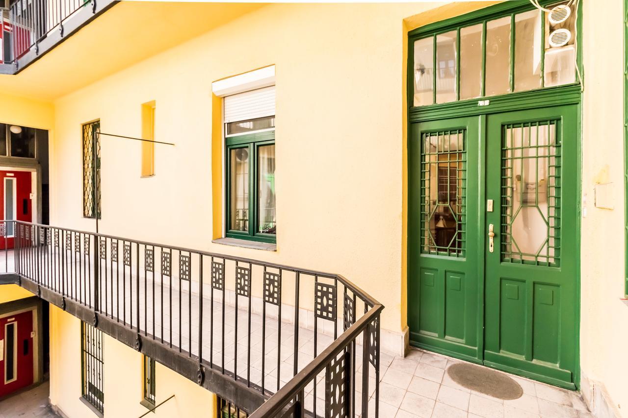 Apartamento Mickey'S Flat Close To Budapest Whale Exterior foto