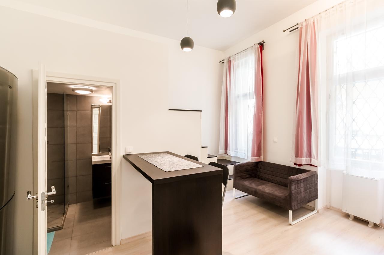 Apartamento Mickey'S Flat Close To Budapest Whale Exterior foto